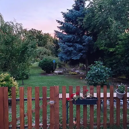 公寓 Norbi Vendeghaz 巴拉顿扎佐