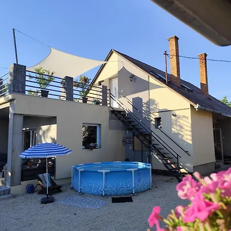 Apartment Norbi Vendeghaz Balatonszarszo
