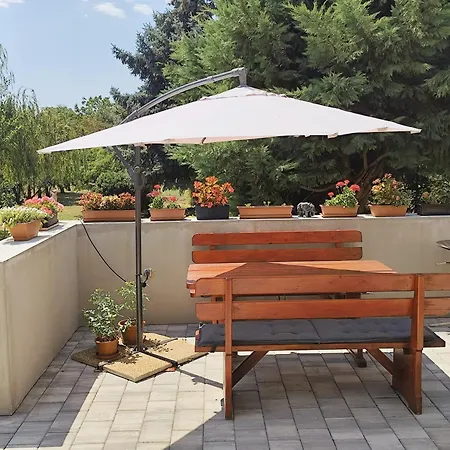 Norbi Vendeghaz Apartment