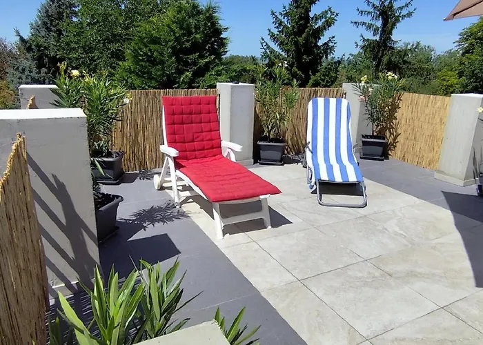 Norbi Vendeghaz 公寓